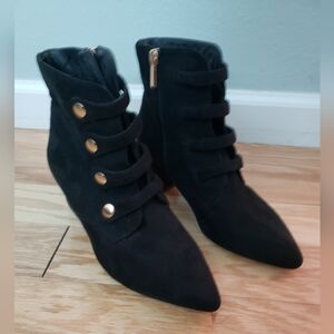 Faux Suede Black Booties w Gold Buttons sz 7
